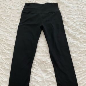 TYC black scrunch leggings sz S
